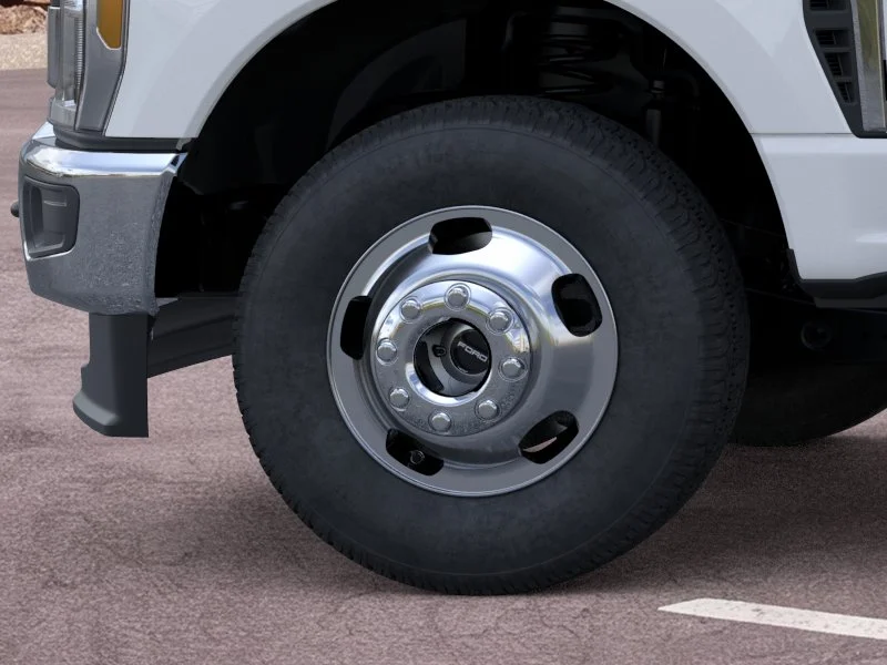 New 2026 Oxford White Ford F-350® XL image 50