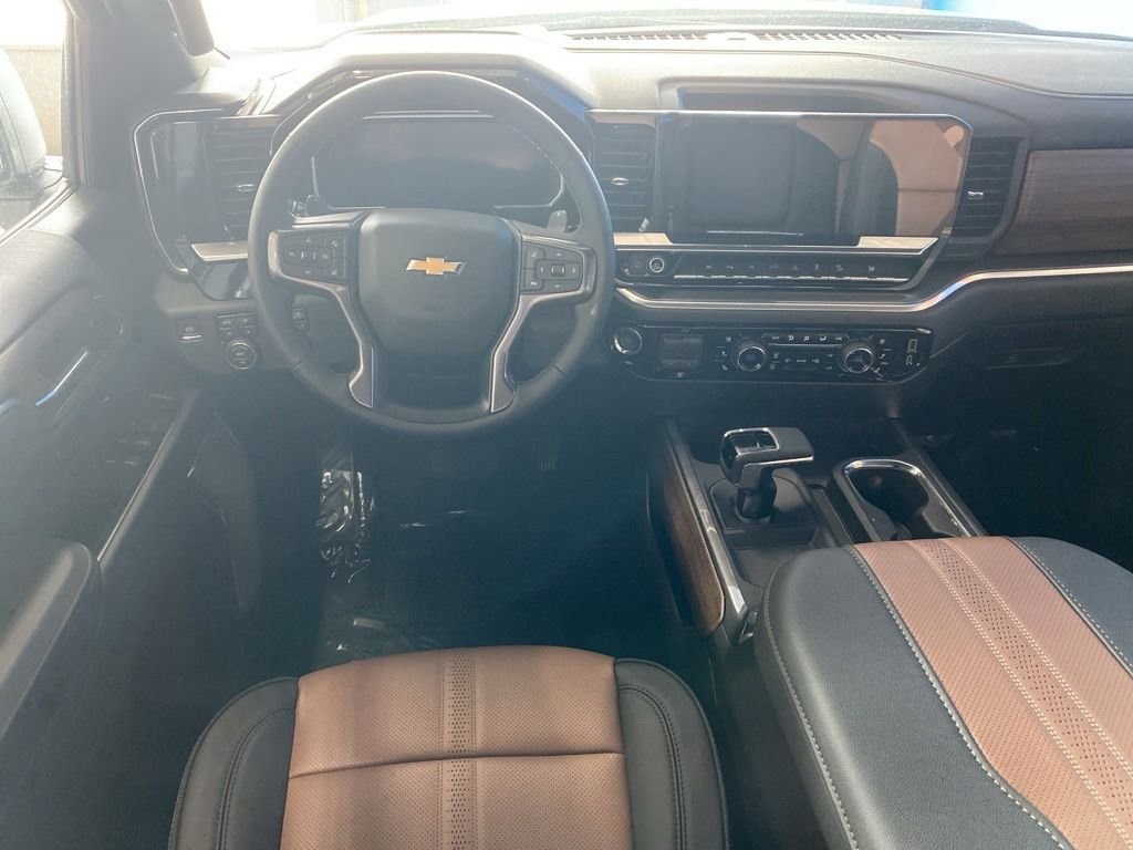 New 2026 Gray Chevrolet High Country image 5