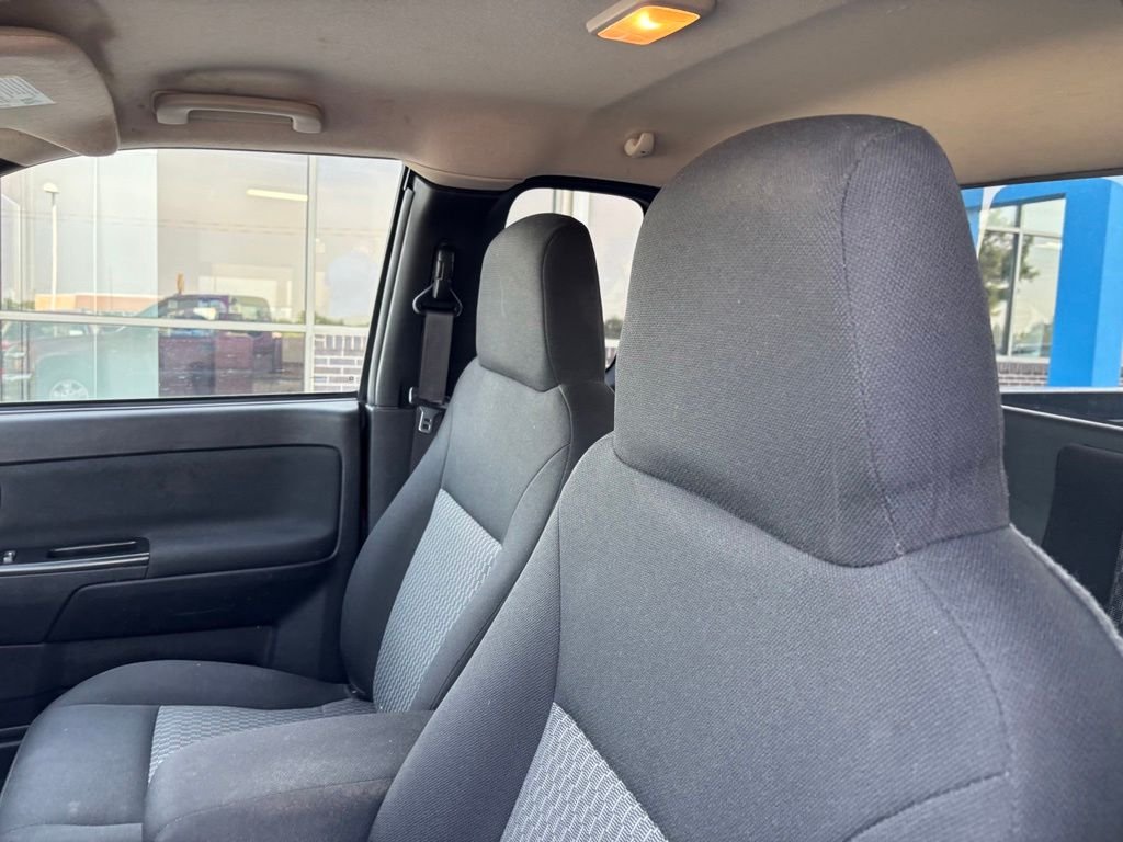 Used 2008 Deep Ruby Metallic Chevrolet LT RWD image 10