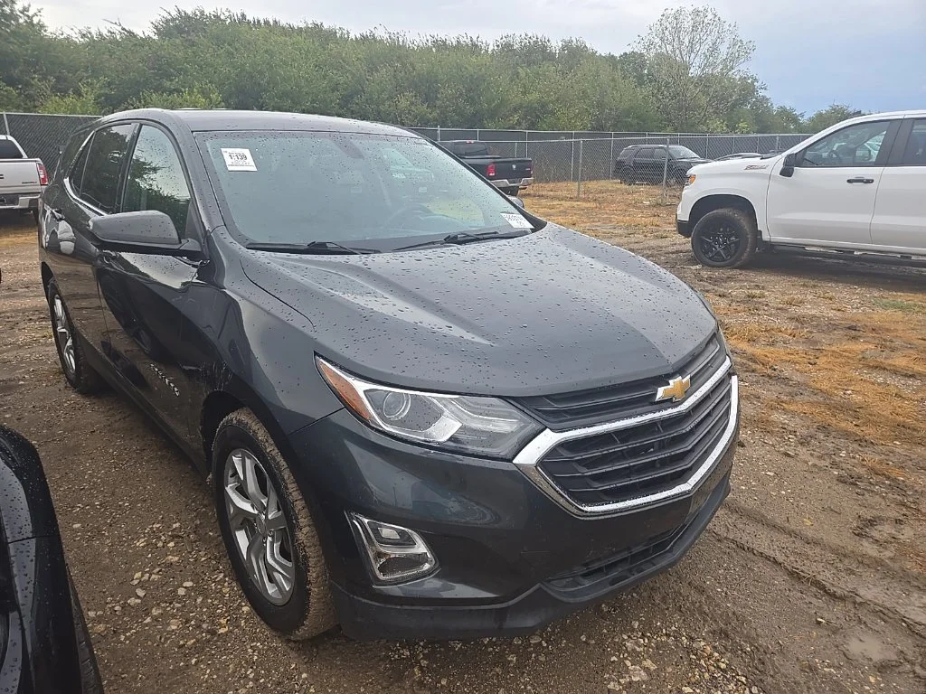 Used 2018 Gray Chevrolet LT image 4
