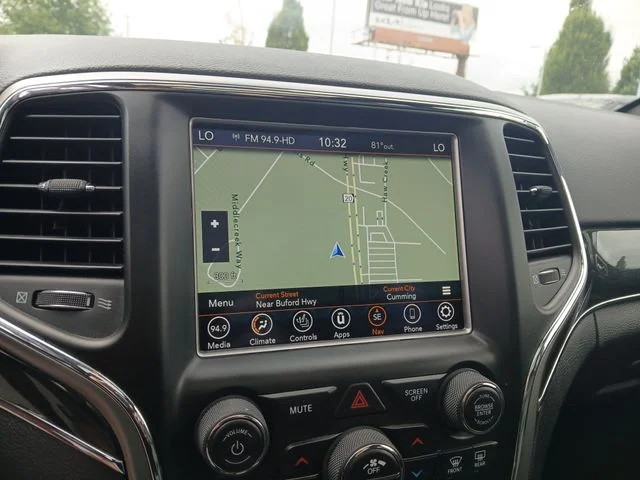 Used 2018 Black Jeep Trailhawk image 24