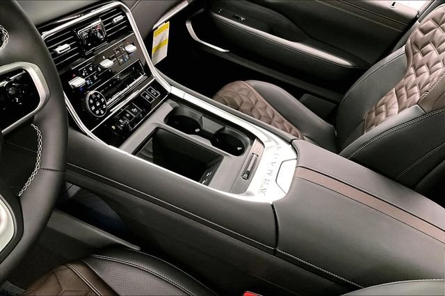 New 2026 Everest White Pearl Tricoat Nissan Platinum Reserve image 9