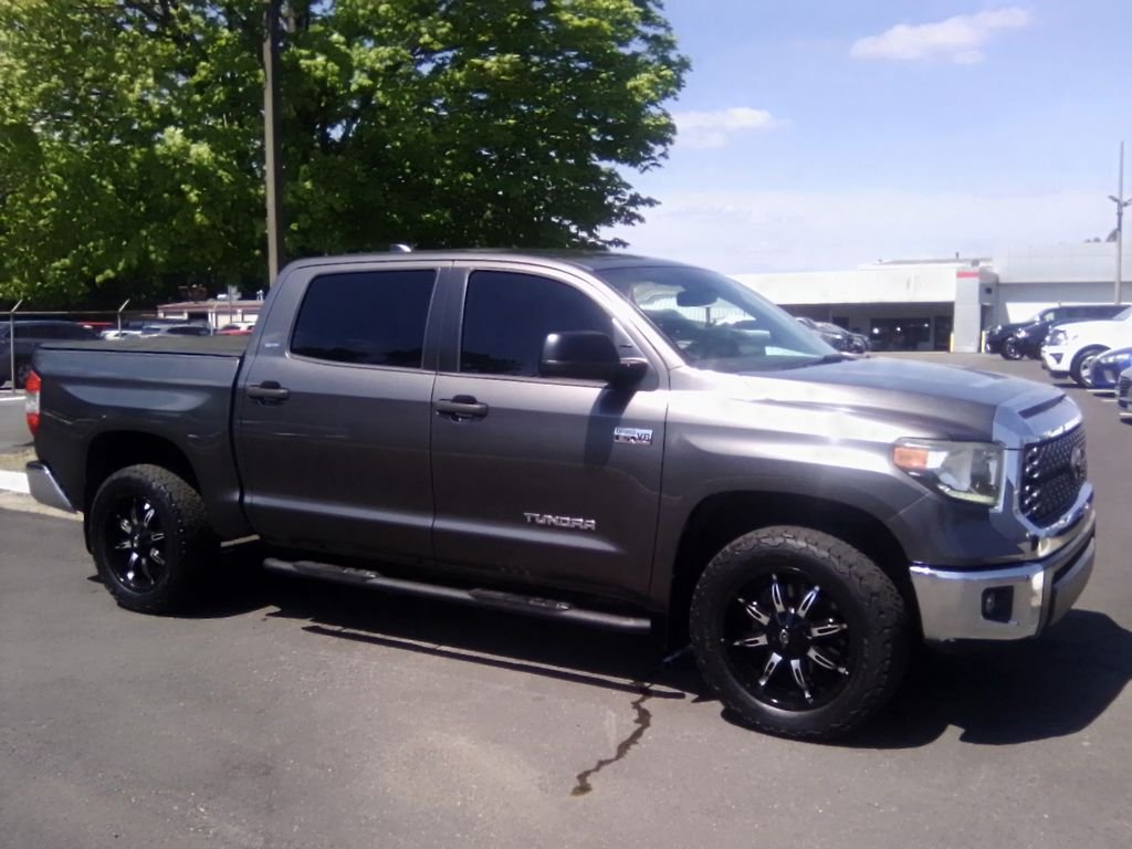 Used 2020 Gray Toyota SR5 image 1