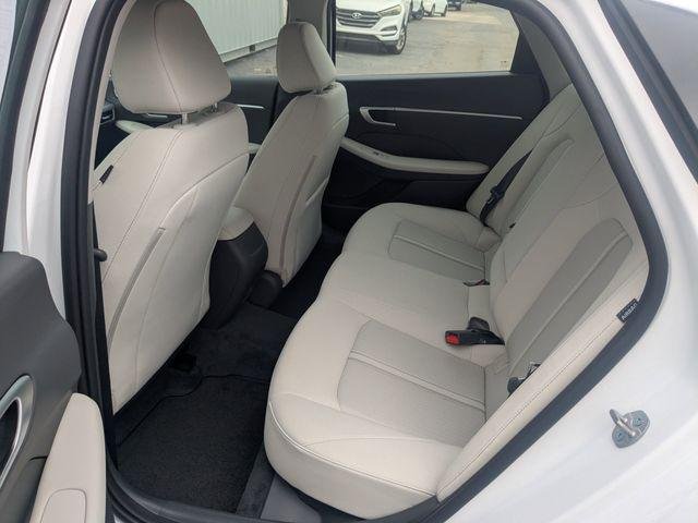 New 2026 White Hyundai SEL Sport image 12
