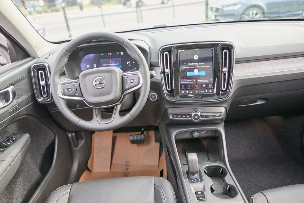 2026 Volvo XC40 Core - Photo 25