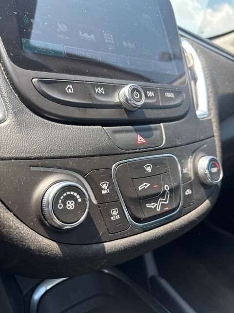 Used 2016 IRIDESCENT PEARL TRICOAT Chevrolet LT image 22