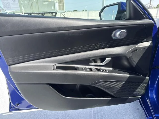 Used 2024 Intense Blue Hyundai SEL image 19