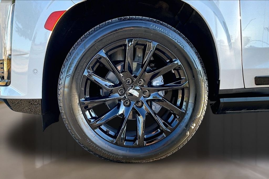 Used 2023 White Cadillac Sport Platinum image 8