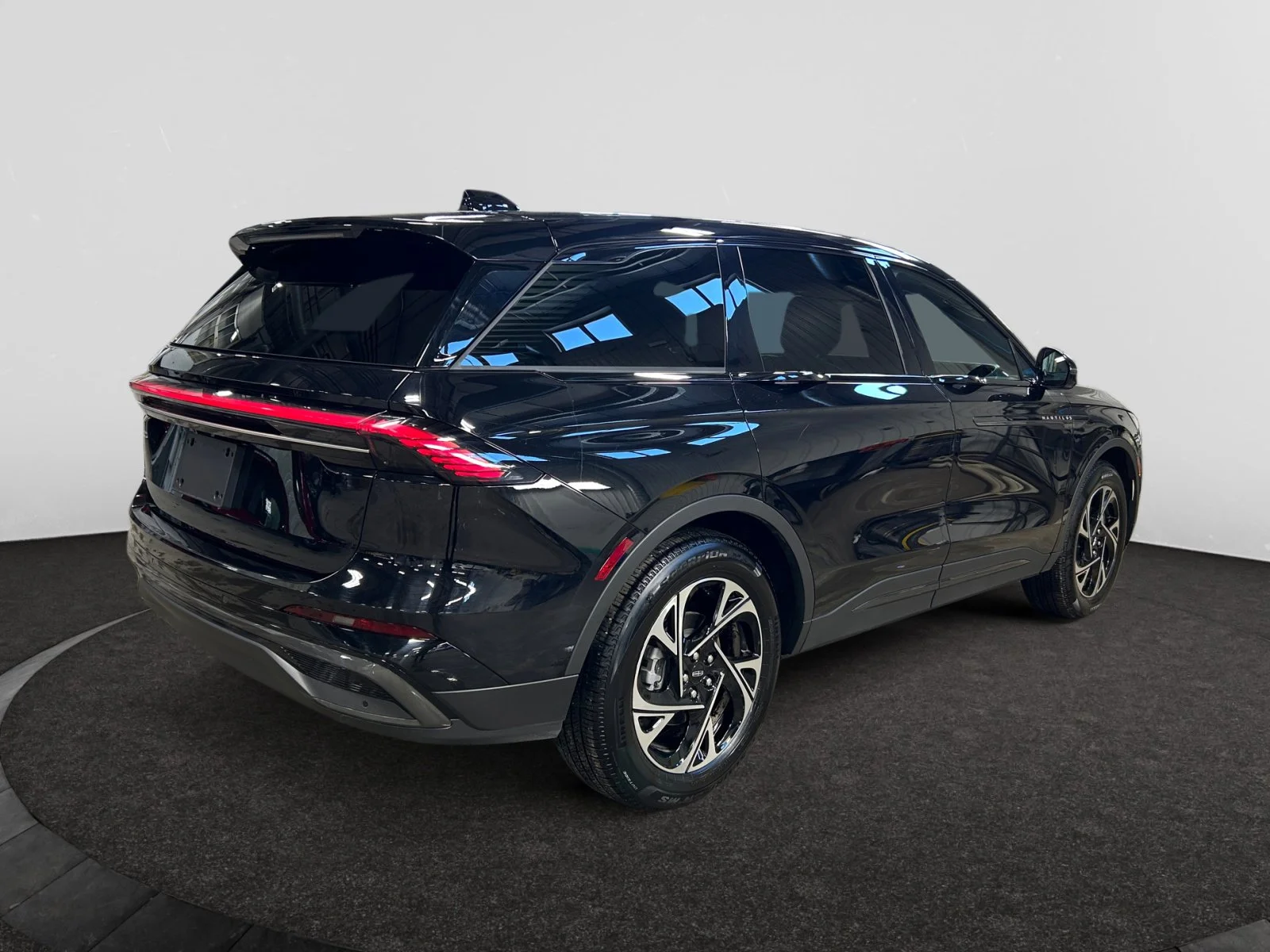 Used 2025 BLACK Lincoln PREMIERE AWD image 5
