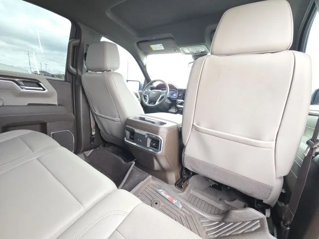 Used 2025 White Chevrolet LTZ image 18