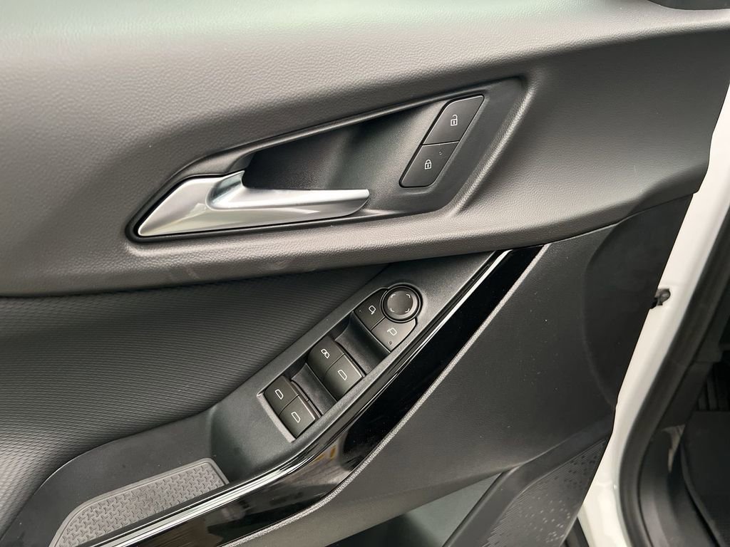 2026 Chevrolet Equinox LT - Photo 13