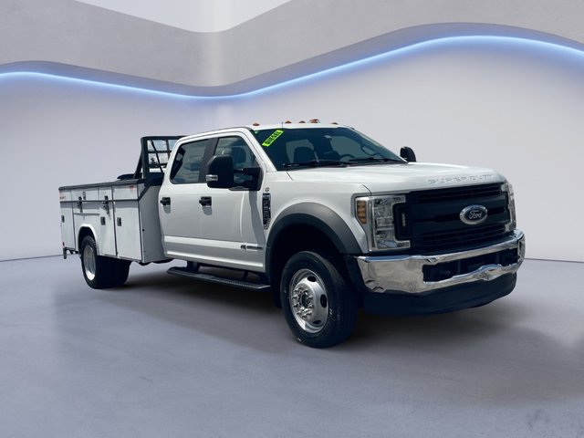 Pre-Owned 2019 Ford F-550 Super Duty XL 4x4; Dual Rear Wheels Crew Cab