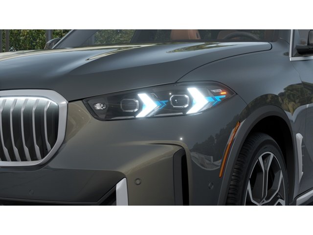 New 2026 Dravit Grey Metallic BMW sDrive40i image 6