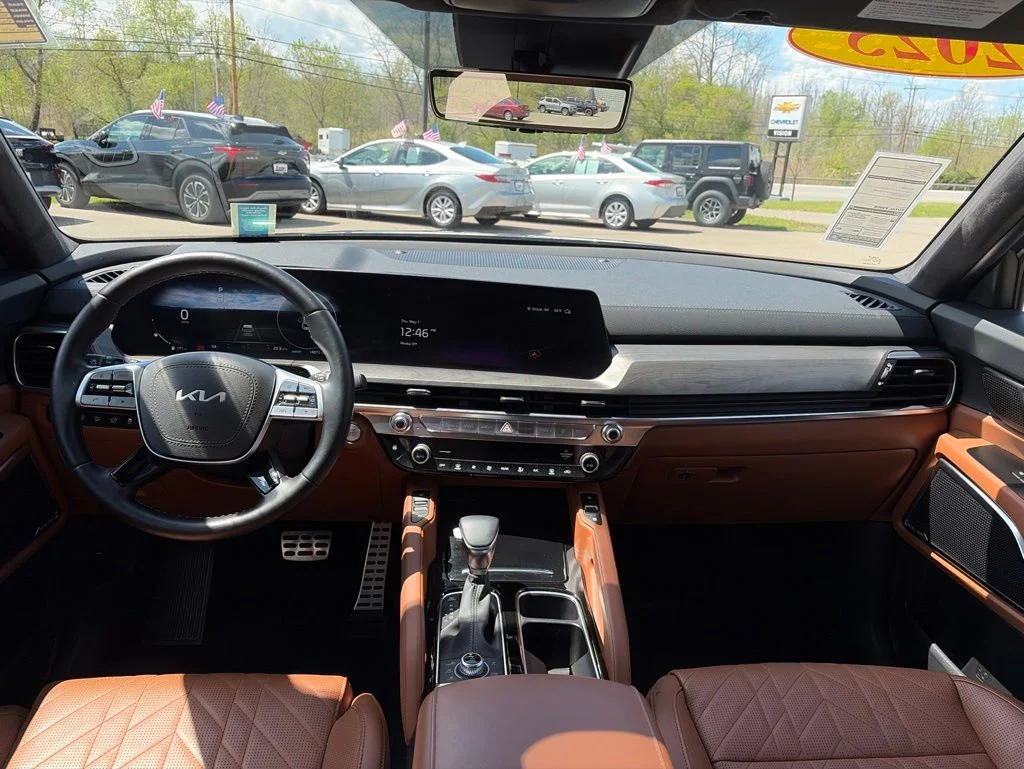 Used 2025 Black Kia SX-Prestige X-Line image 18