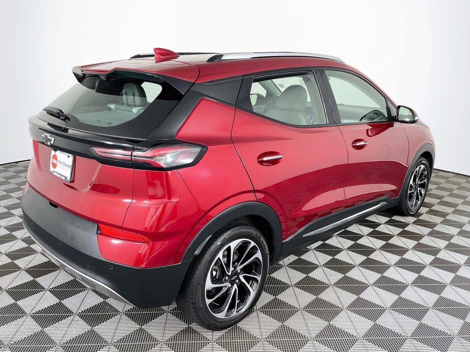 Used 2022 Cherry Red Tintcoat Chevrolet Premier image 9