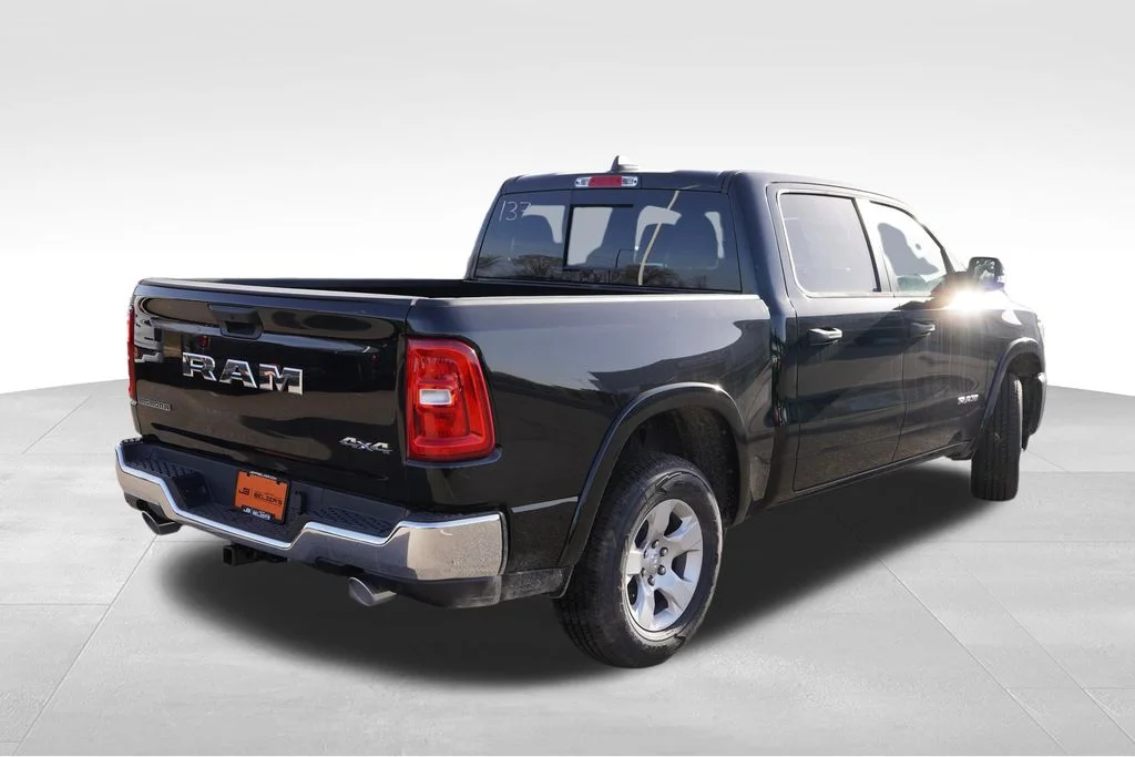 New 2026 Diamond Black Crystal Pearl-Coat Exterior Paint RAM Big Horn image 4