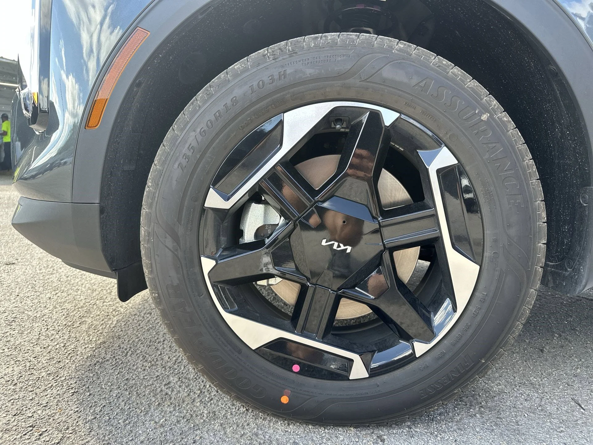 New 2026 Gravity Gray Kia S image 11