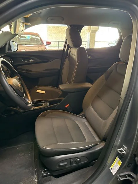 Used 2023 Gray Chevrolet LT image 6