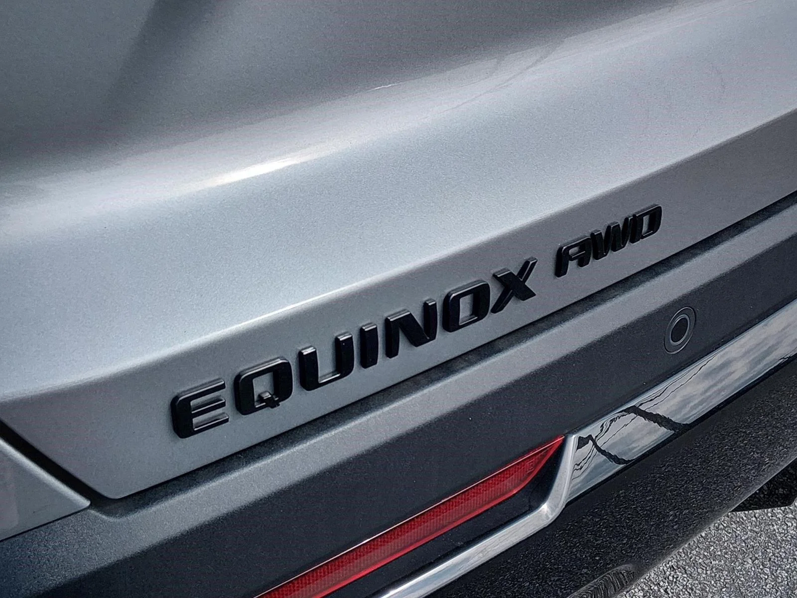 Used 2025 Sterling Gray Metallic Chevrolet AWD RS image 22