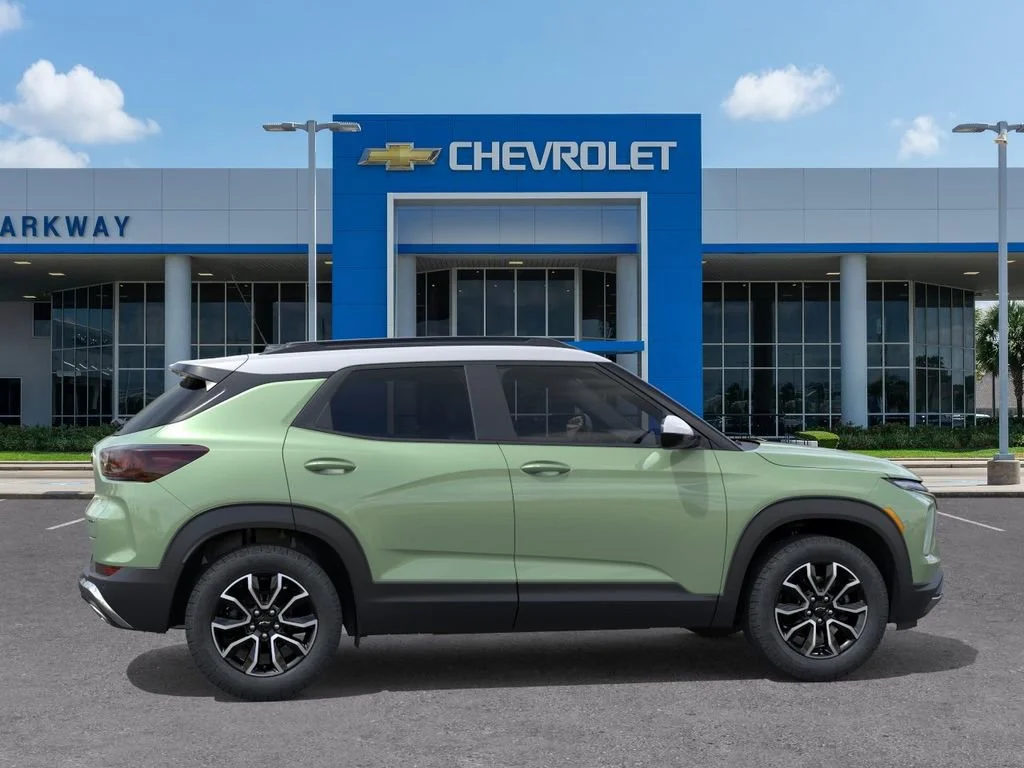 New 2026 Cacti Green Chevrolet ACTIV image 5