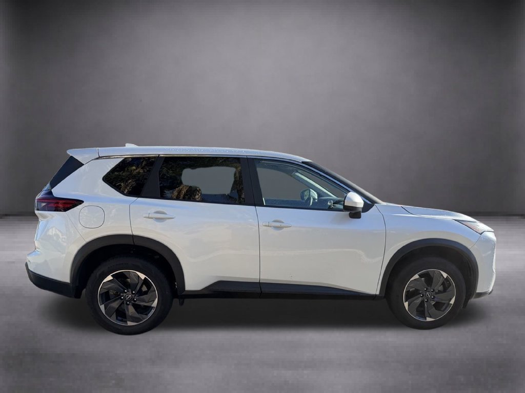 Used 2024 White/off-white Nissan SV image 15