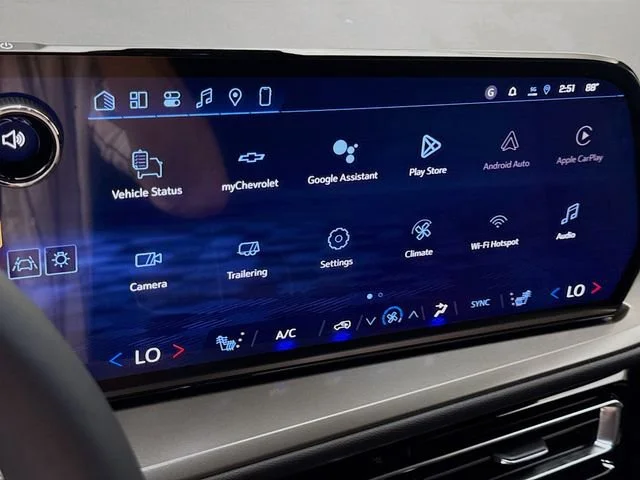 New 2026 Mosaic Black Metallic Chevrolet LT image 17