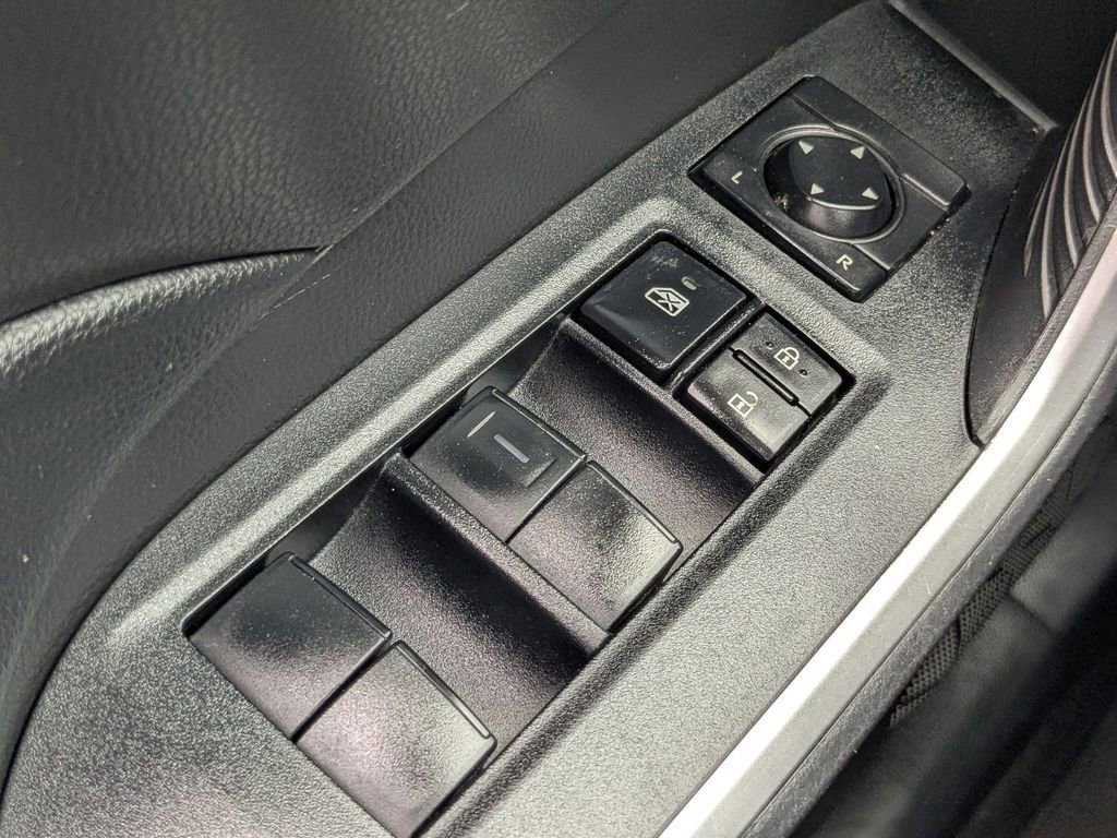Used 2022  Toyota LE image 21