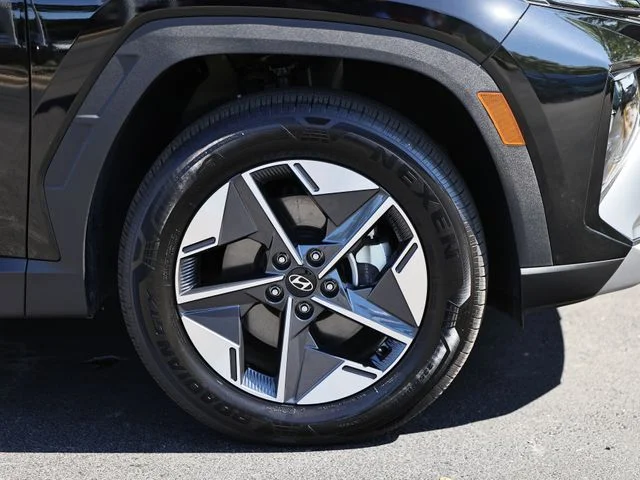 Certified Used 2025 Ash Black Hyundai SEL Convenience image 5