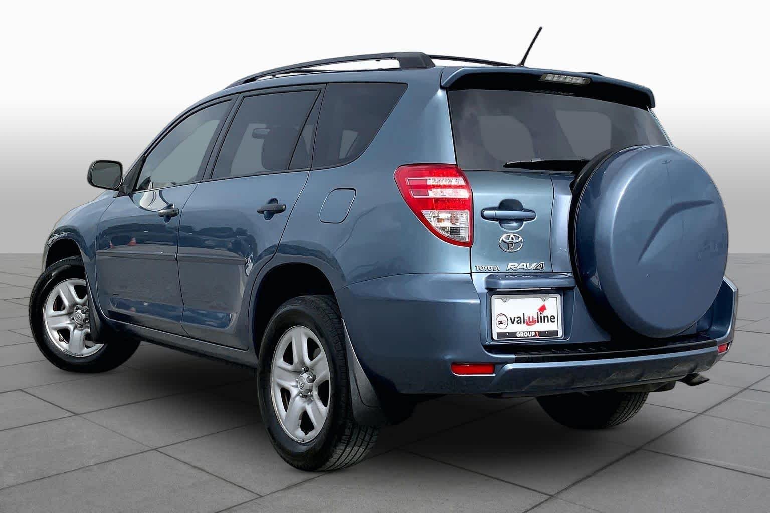 Used 2010 Pacific Blue Metallic Toyota  image 11