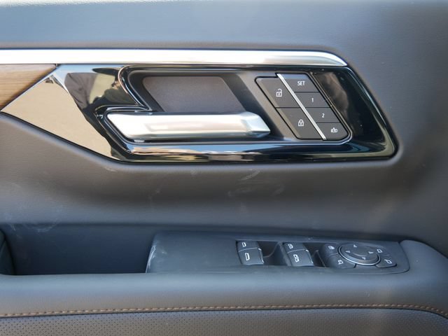 2026 Chevrolet Suburban High Country - Photo 10