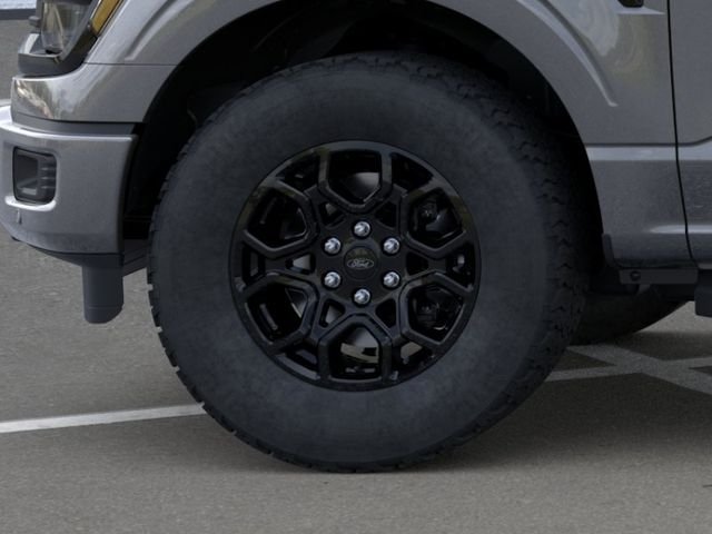 New 2026 Carbonized Gray Metallic Ford XLT image 19