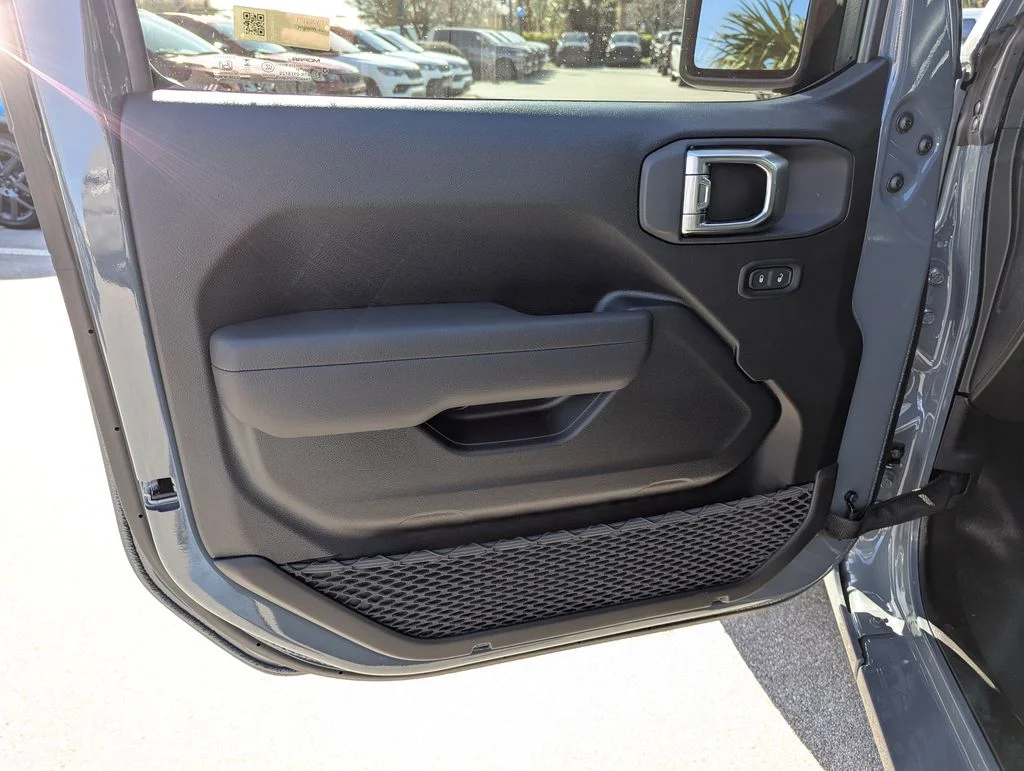 New 2026 Anvil Clear-Coat Exterior Paint Jeep Sport image 18