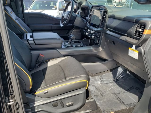 New 2026 Agate Black Metallic Ford Tremor® image 17