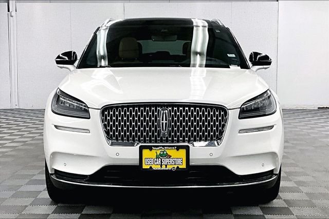 Used 2022 Pristine White Metallic Tri-Coat Lincoln Reserve image 4