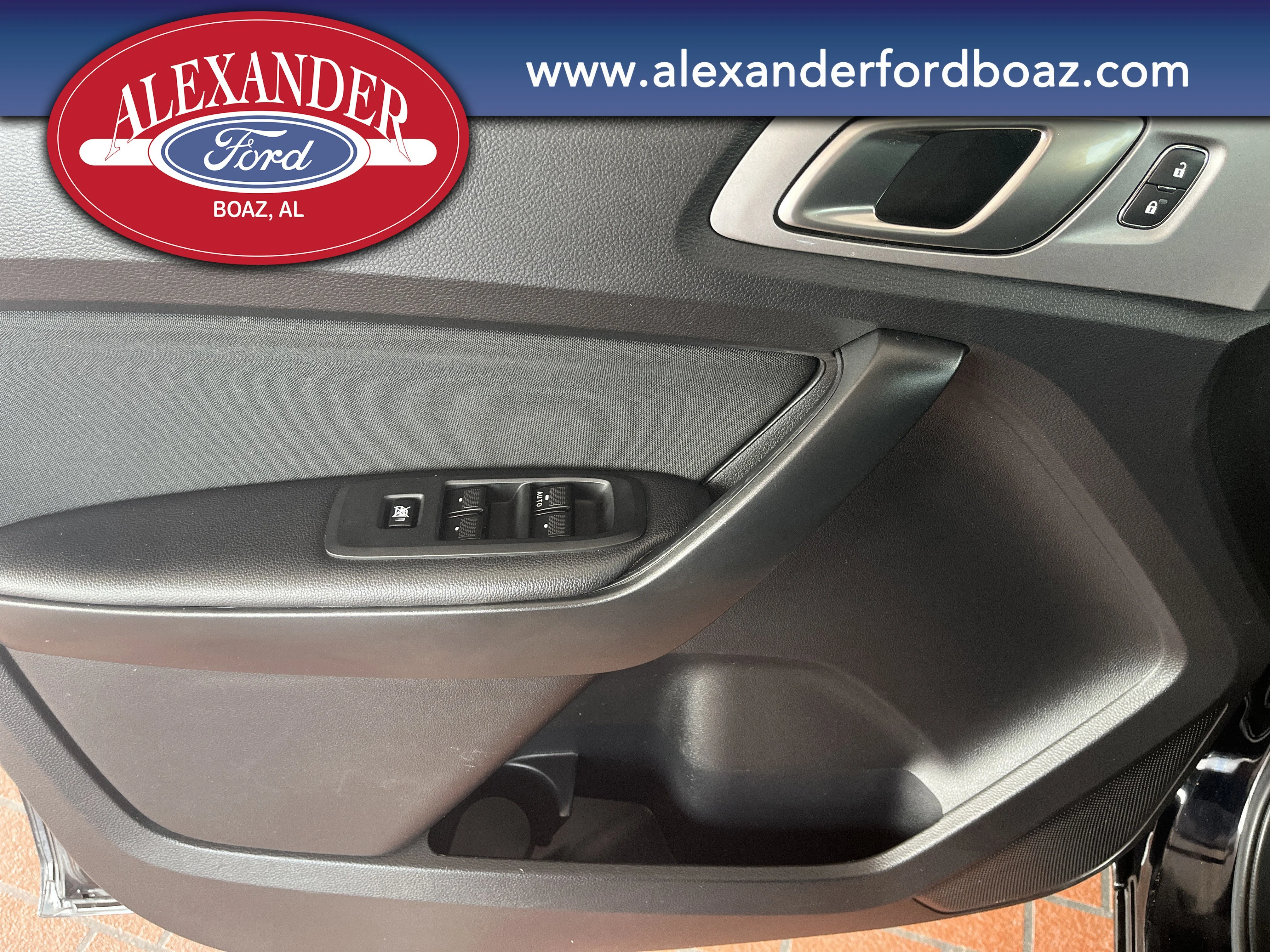 Used 2021 Black Ford XLT image 12