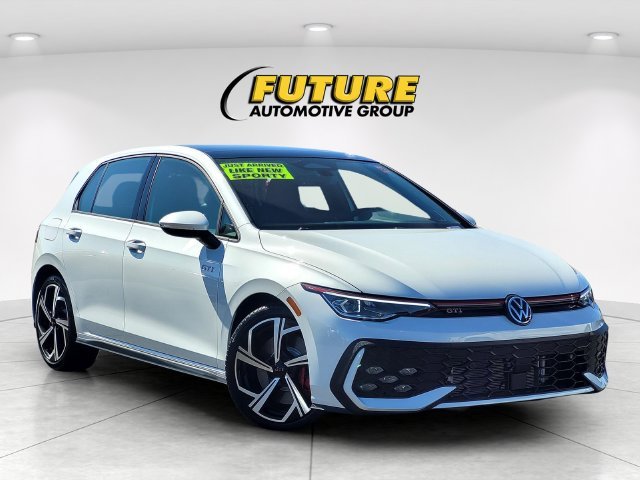 Used 2026  Volkswagen SE image 1