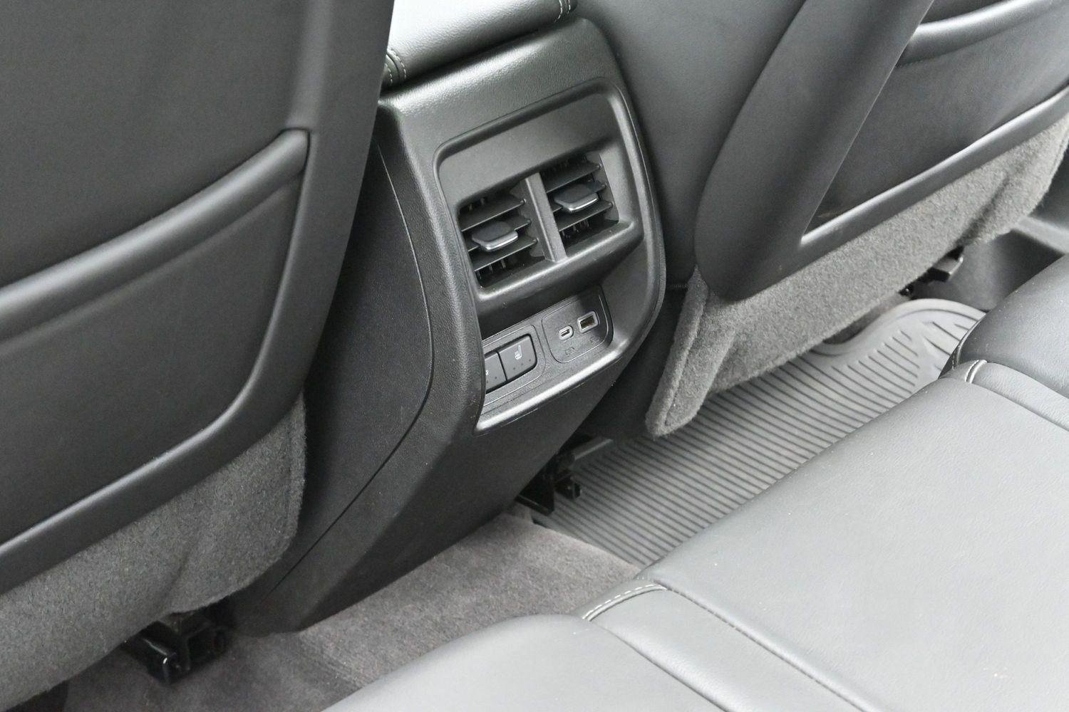 Used 2020 Radiant Silver Metallic Cadillac FWD Premium Luxury image 33