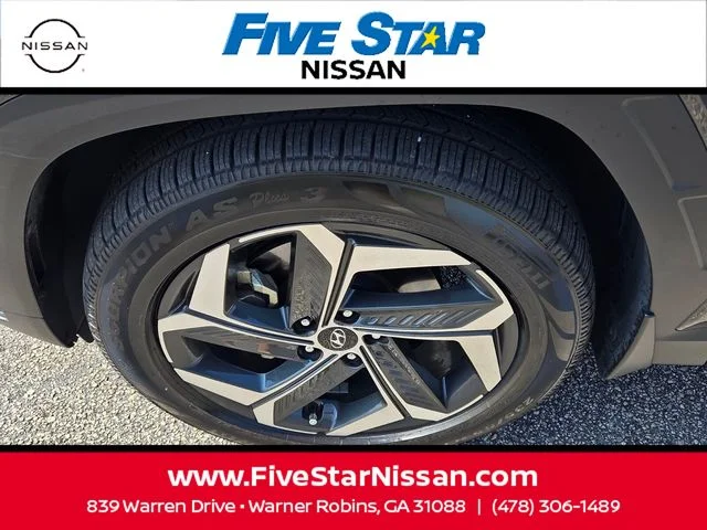Used 2023 Black Hyundai SE image 19