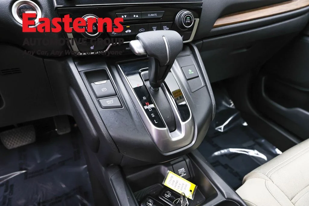 Used 2018 White Honda EX image 13