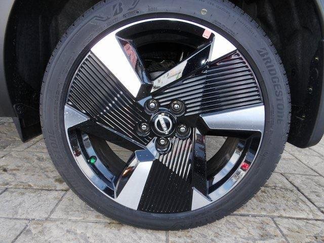New 2026 Super Black Nissan SR image 11