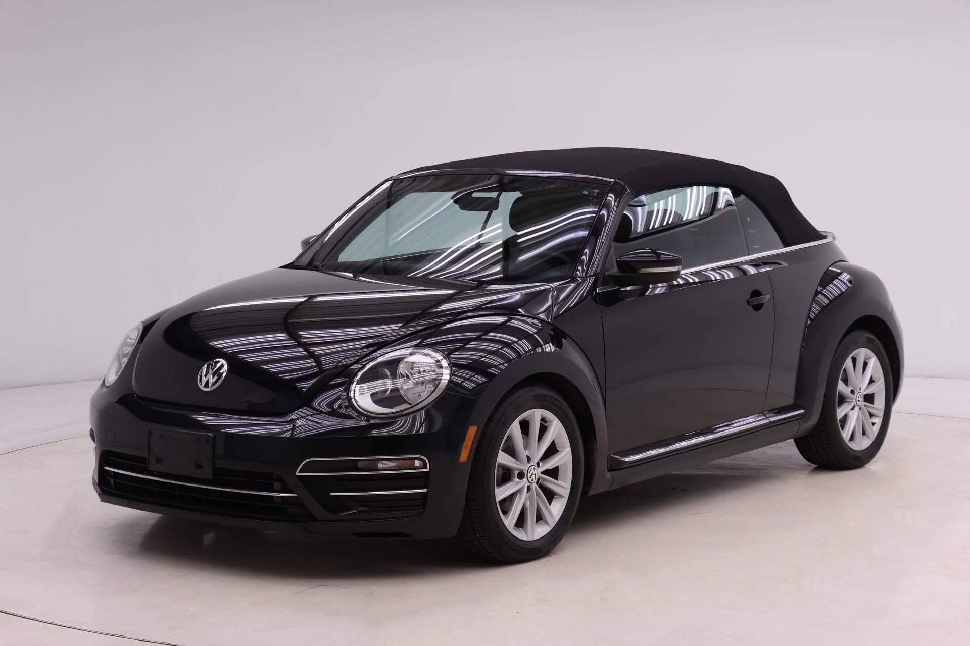 2018 Volkswagen Beetle S