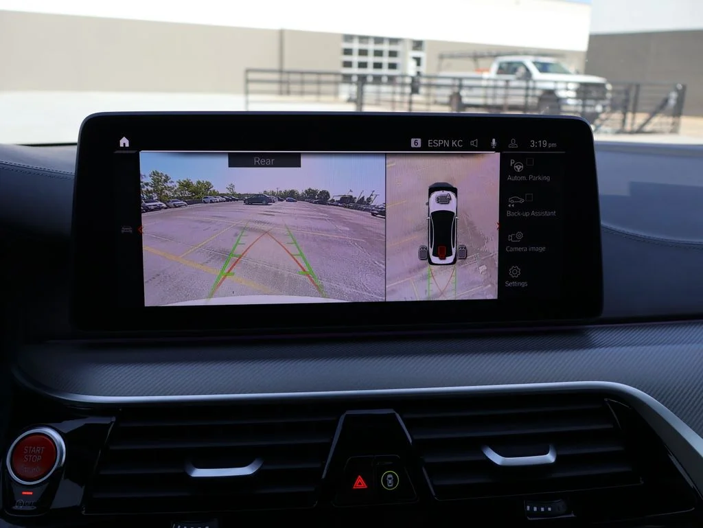 Used 2023 Alpine White BMW Base image 25