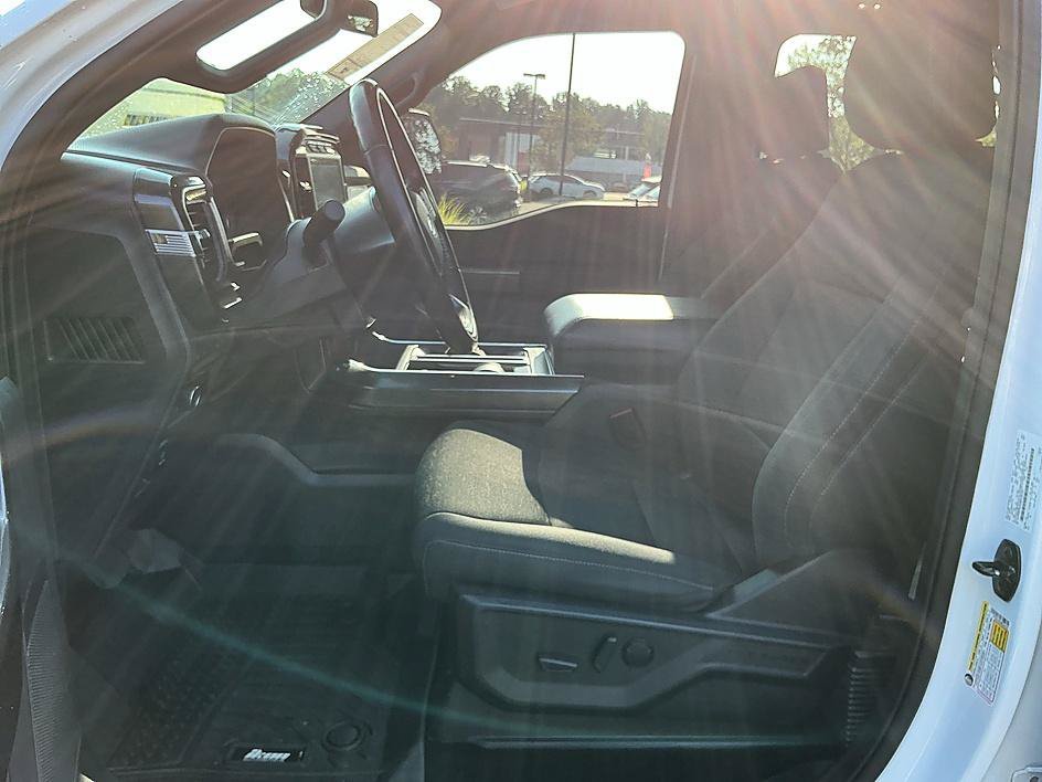 Used 2021 Oxford White Ford XLT image 12