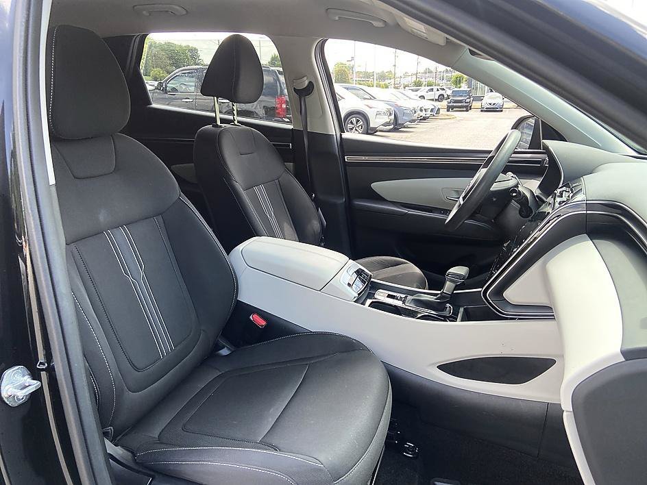Used 2024 Black Pearl Hyundai SEL image 17