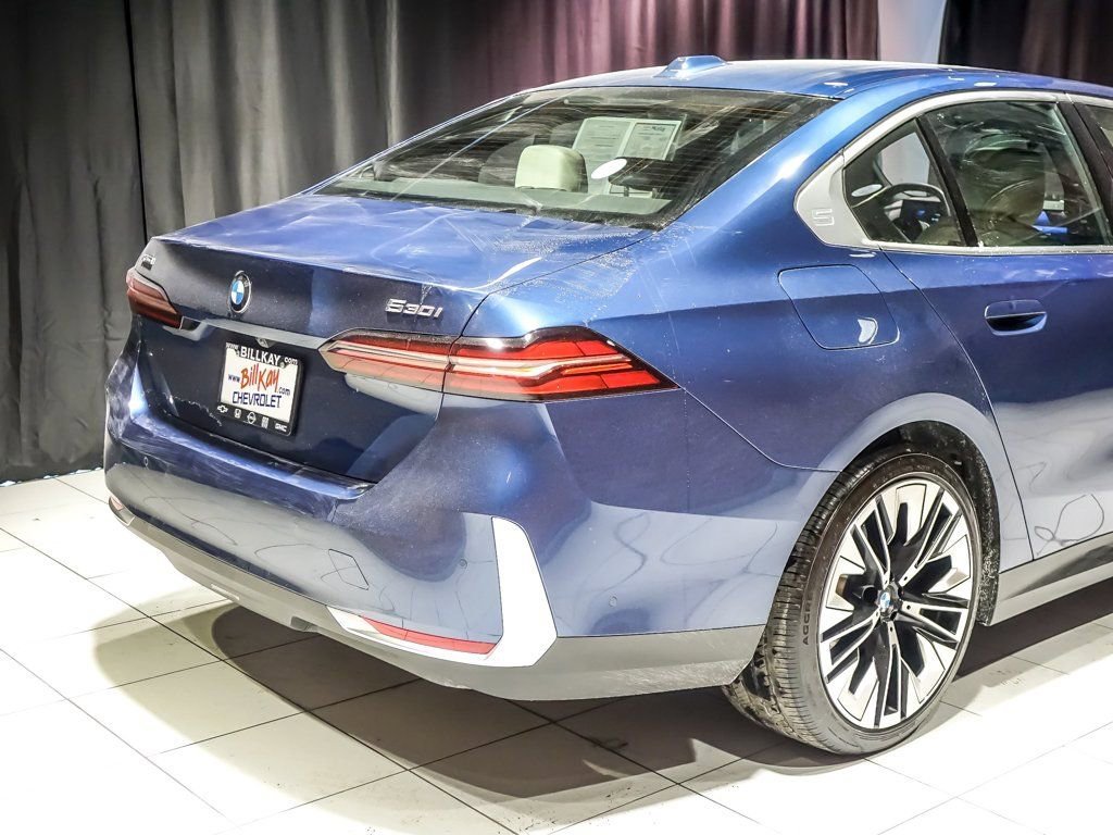 2024 BMW 530I - Image 10