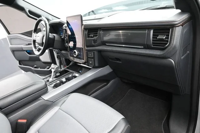 Used 2024 White Ford Lariat image 26