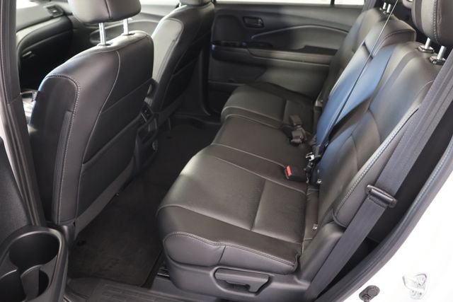 Used 2023 White Honda EX-L image 21