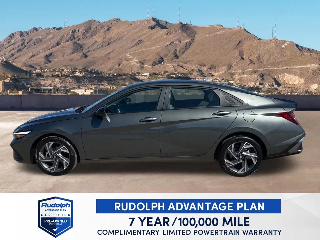 Used 2025 Gray Hyundai SEL Sport image 3