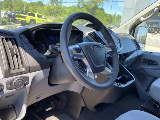 Used 2017 White Ford XLT image 9