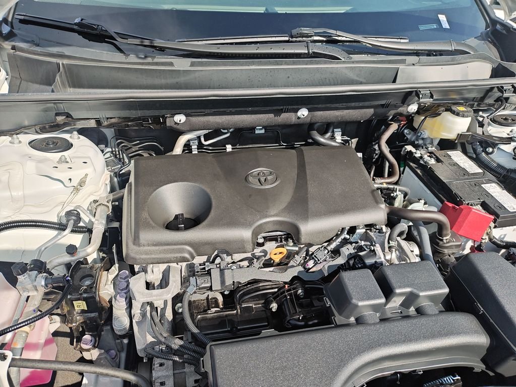 Used 2025 White Toyota XLE image 25